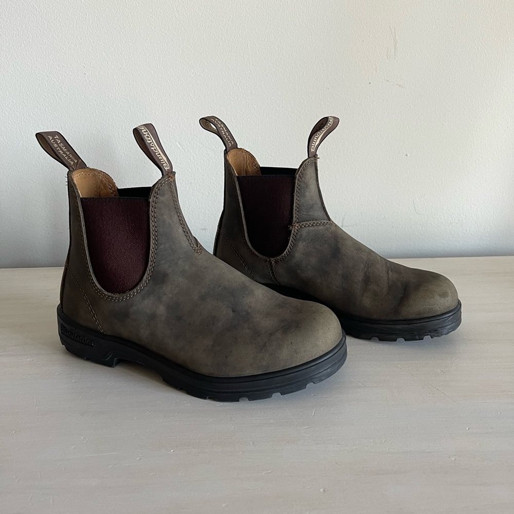 Women’s Blundstones
